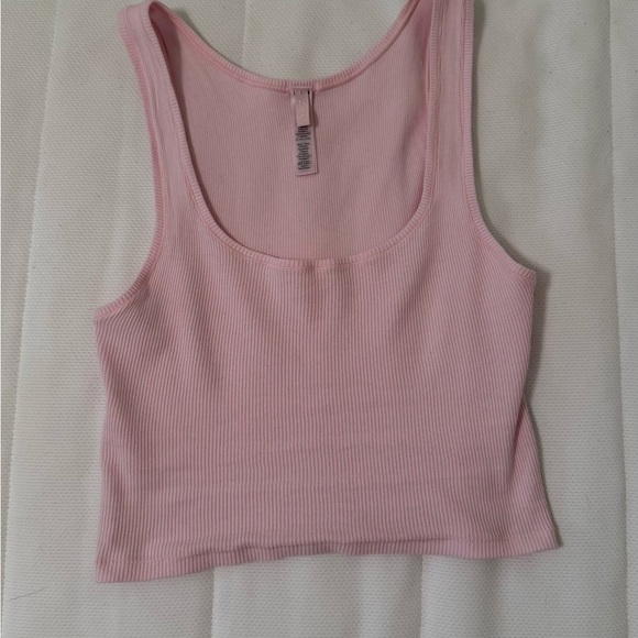 SKIMS Pink Ribbed Tank Top - Picture 1 of 3
